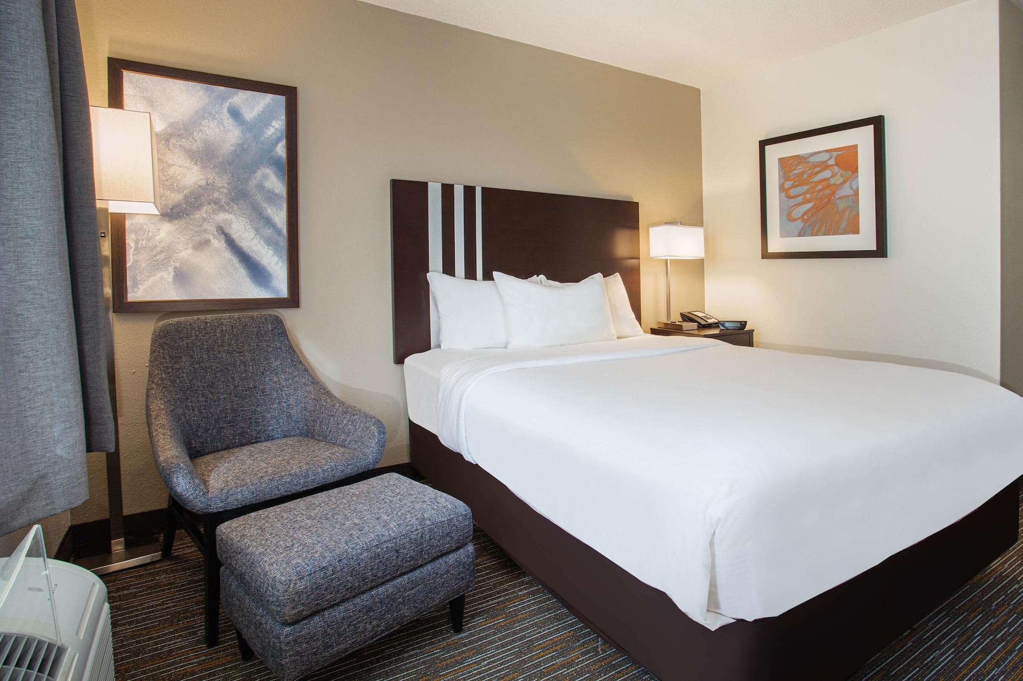 Wingate By Wyndham Gurnee Hotel Exterior photo